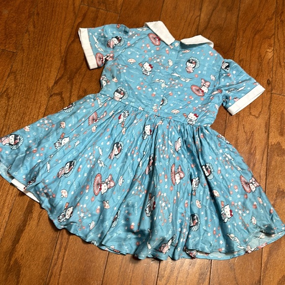 Le Petit Elle Sophie Dress blue Hello Kitty print - Picture 7 of 10